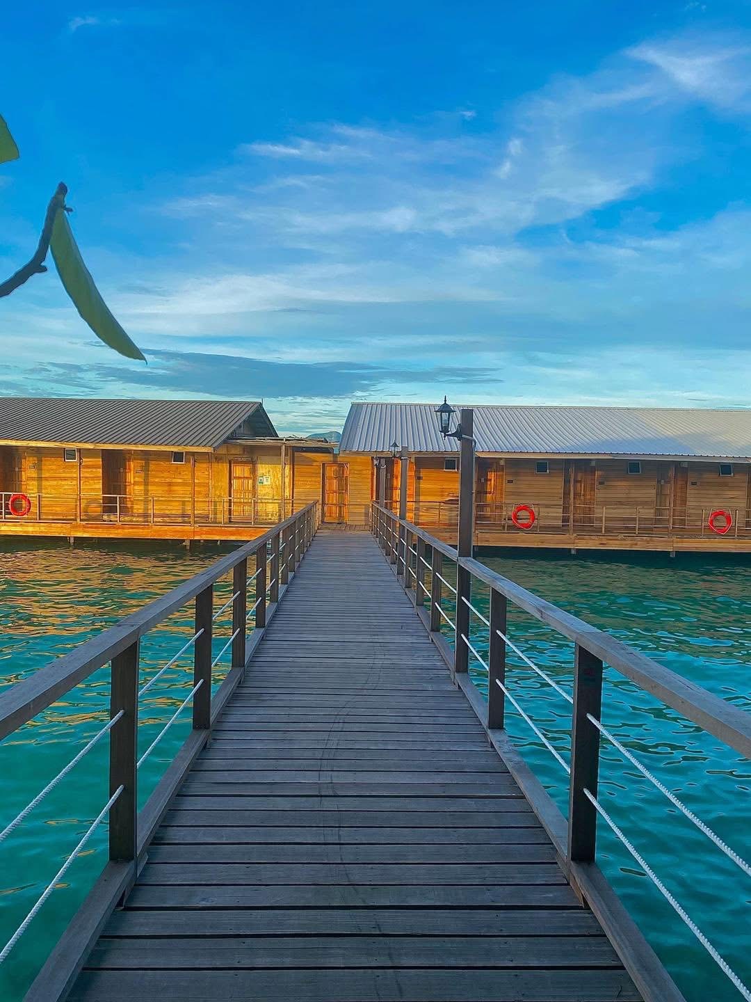 25 amenities and views