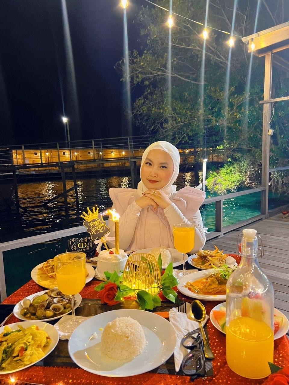 48 amenities and views