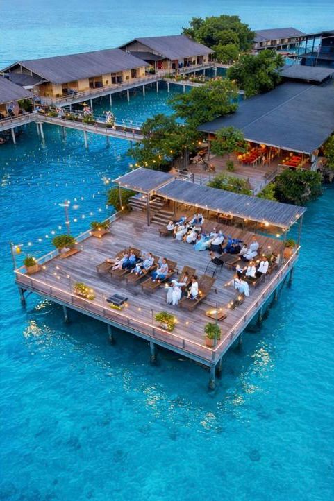 50 amenities and views